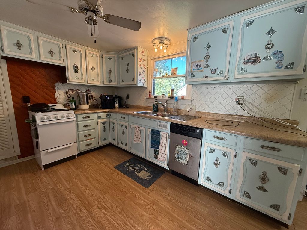 421 North Avenue, Lockport, IL 60441 — photo 5