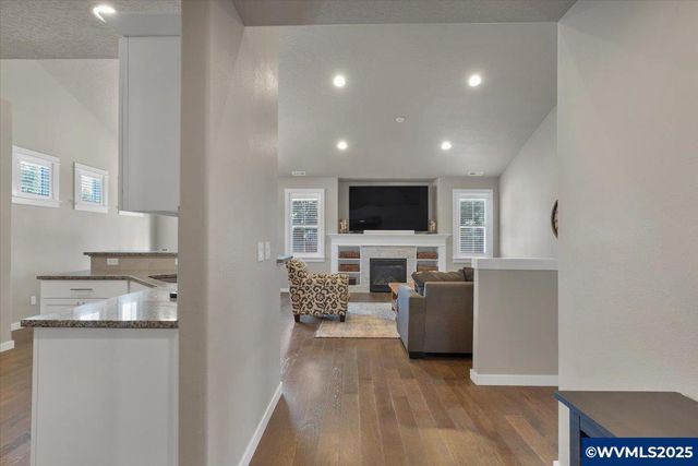 2292 Woodcock Av, Stayton, OR 97383