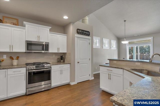 2292 Woodcock Av, Stayton, OR 97383