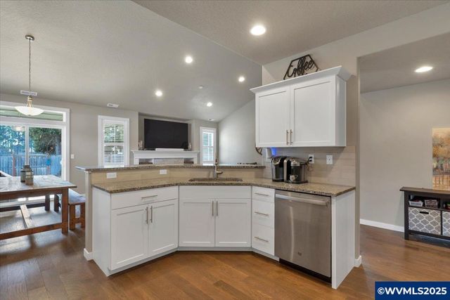 2292 Woodcock Av, Stayton, OR 97383