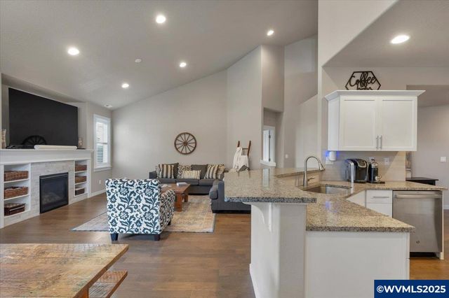 2292 Woodcock Av, Stayton, OR 97383