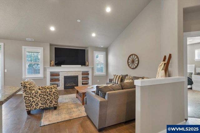 2292 Woodcock Av, Stayton, OR 97383