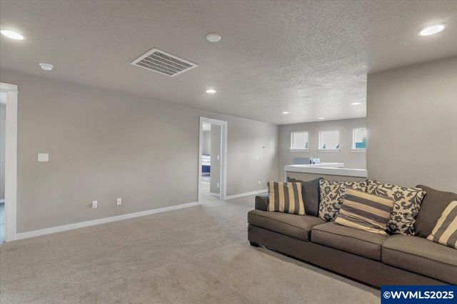 2292 Woodcock Av, Stayton, OR 97383