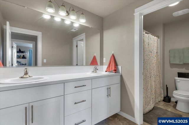 2292 Woodcock Av, Stayton, OR 97383