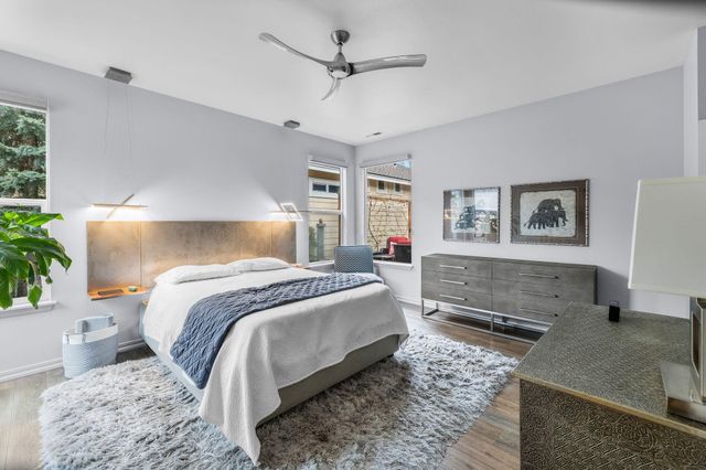 61578 Devils Lake Drive, Bend, OR 97702