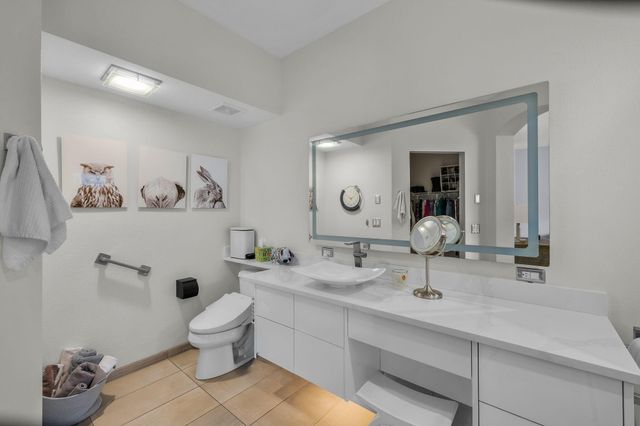 61578 Devils Lake Drive, Bend, OR 97702