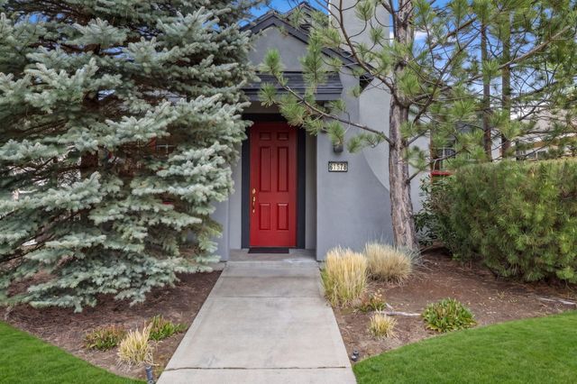 61578 Devils Lake Drive, Bend, OR 97702