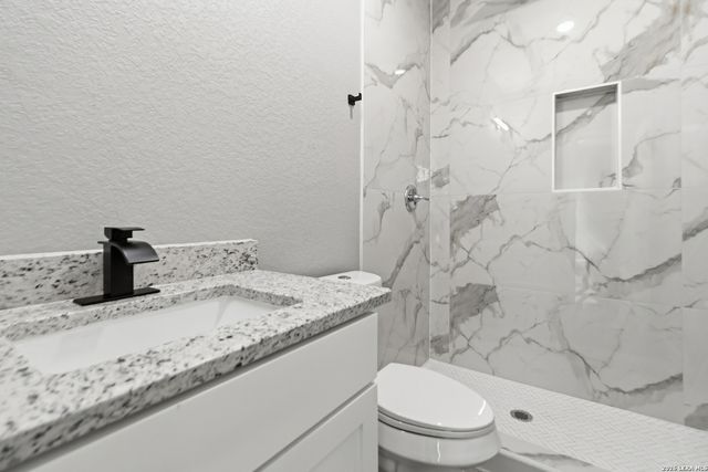 1906 Lennon, San Antonio, TX 78223