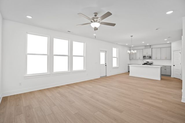 2155 Barnwood Rd, Gallatin, TN 37066