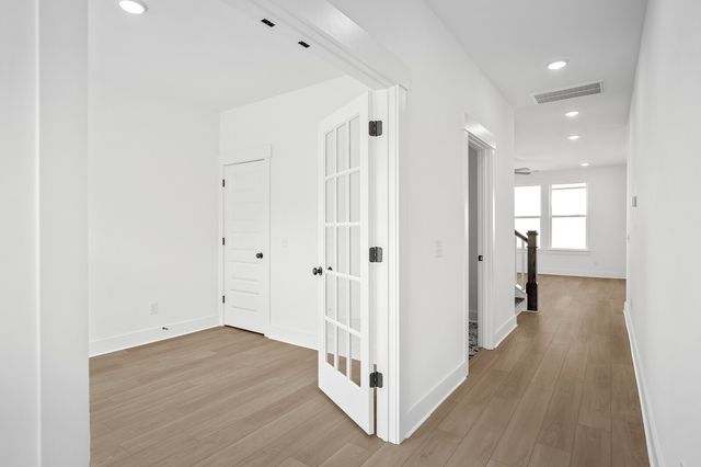 2155 Barnwood Rd, Gallatin, TN 37066