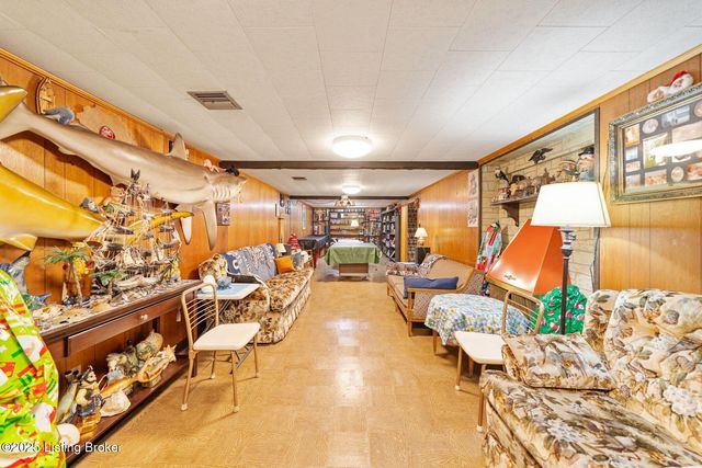 3019 McMahan Blvd, Louisville, KY 40220