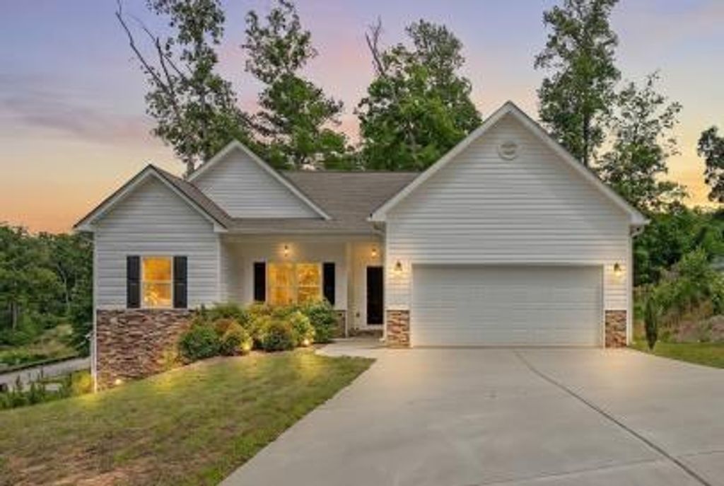 104 Woodside Court, Temple, GA 30179