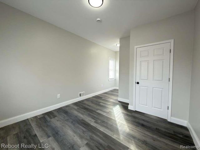 6022 Hazlett Street, Detroit, MI 48210