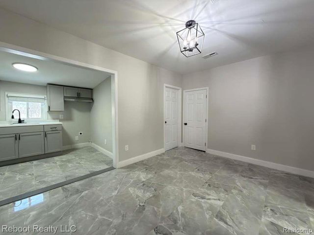 6022 Hazlett Street, Detroit, MI 48210