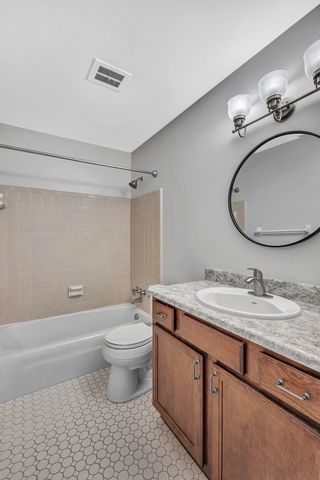 1100 W Main St Apt F5, Franklin, TN 37064