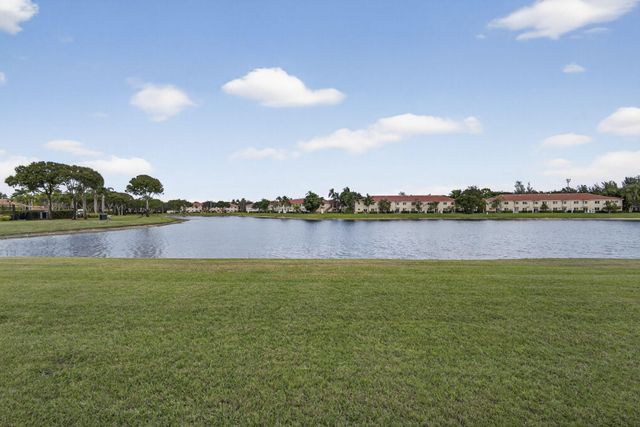 6245 Eaton Street, West Palm Beach, FL 33411