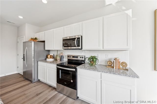 3490 Noah Trail, Jeffersonville, IN 47130