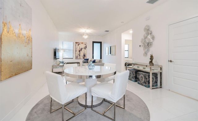 8045 NW 104th Avenue Unit 7, Doral, FL 33178