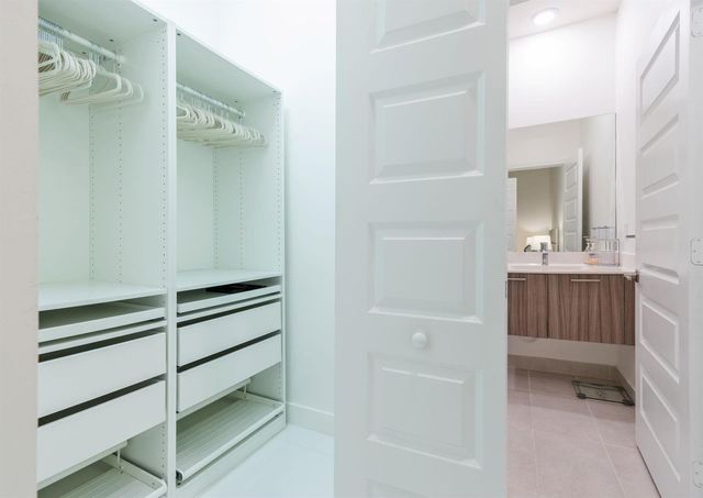 8045 NW 104th Avenue Unit 7, Doral, FL 33178