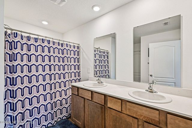 2250 SPIDER LILY Lane, Green Cove Springs, FL 32043