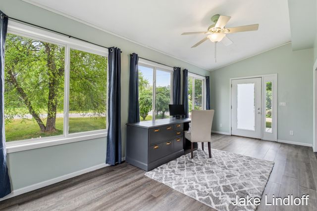 11014 E Royal Road, Morton Twp, MI 49346