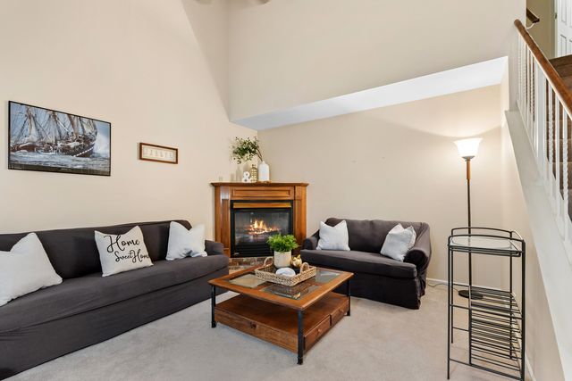 1010 Pembridge Road, Lake Zurich, IL 60047