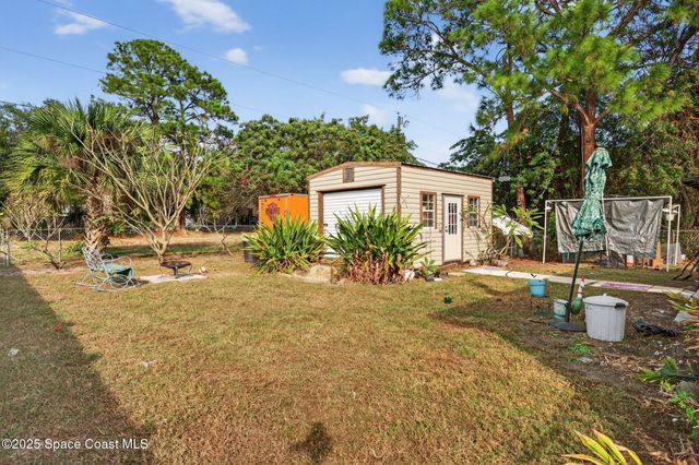 489 Santa Martia Street SW, Palm Bay, FL 32908