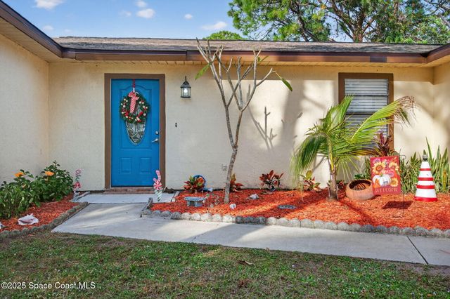 489 Santa Martia Street SW, Palm Bay, FL 32908