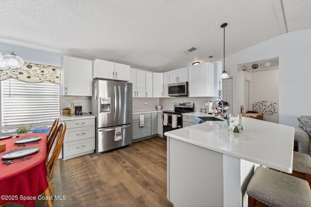 489 Santa Martia Street SW, Palm Bay, FL 32908