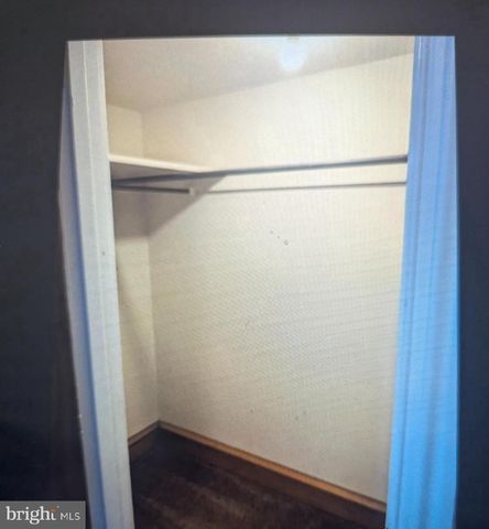 42 MAIN ST, Bridgeport, NJ 08014