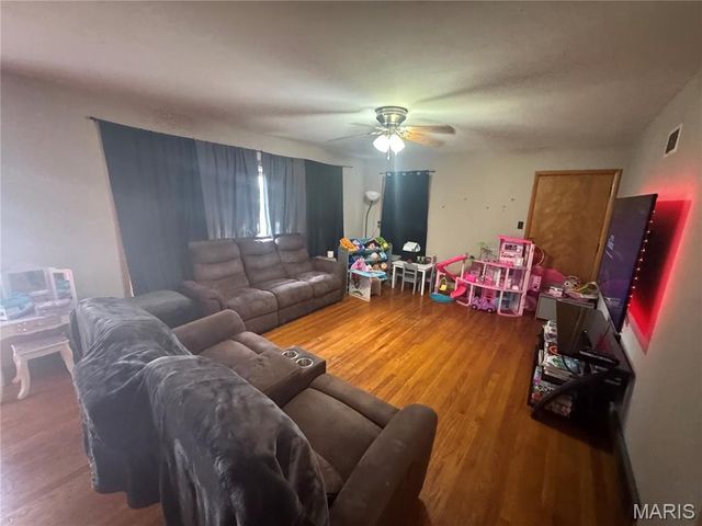 904 2nd Street, Troy, MO 63379