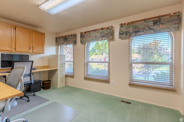 2518 W CARSON LN, West Jordan, UT 84084