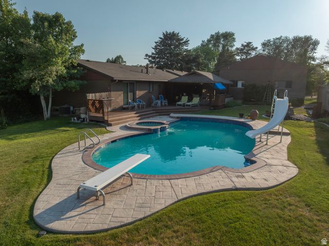 2518 W CARSON LN, West Jordan, UT 84084