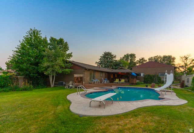 2518 W CARSON LN, West Jordan, UT 84084