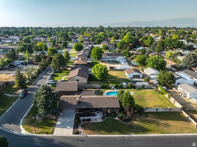 2518 W CARSON LN, West Jordan, UT 84084