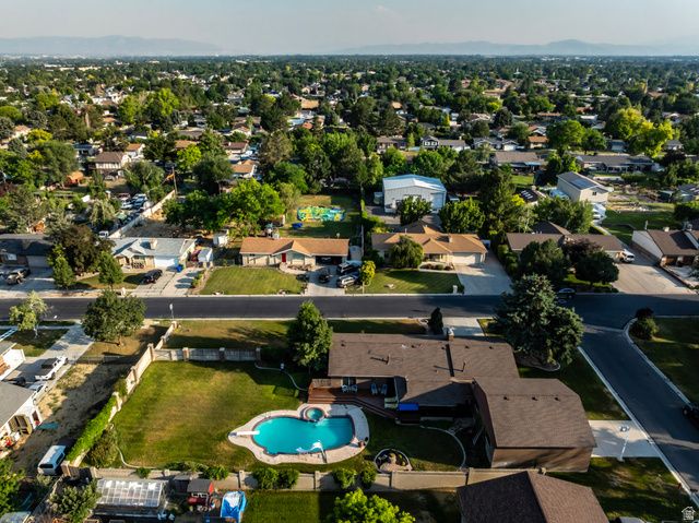 2518 W CARSON LN, West Jordan, UT 84084