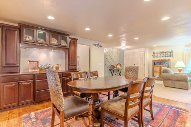 2518 W CARSON LN, West Jordan, UT 84084