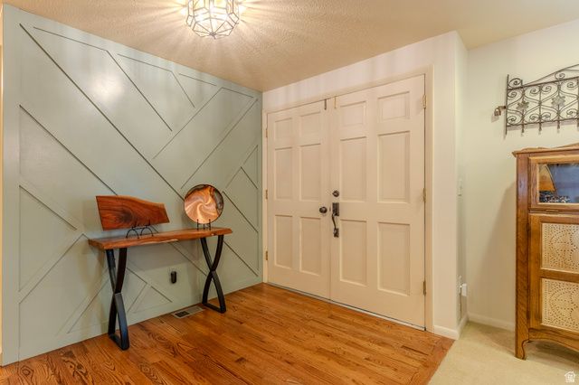 2518 W CARSON LN, West Jordan, UT 84084