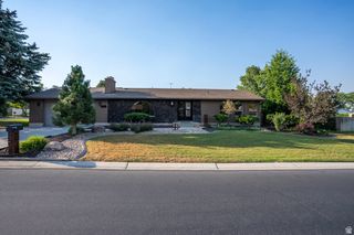 2518 W CARSON LN, West Jordan, UT 84084