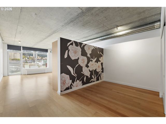 1926 W BURNSIDE St 812, Portland, OR 97209