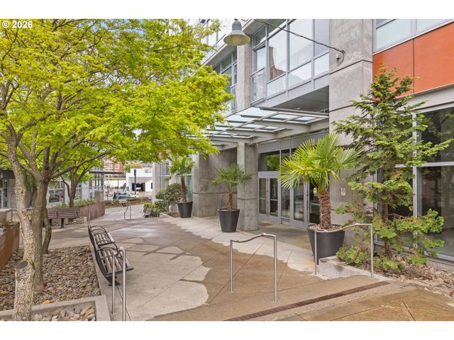 1926 W BURNSIDE St 812, Portland, OR 97209