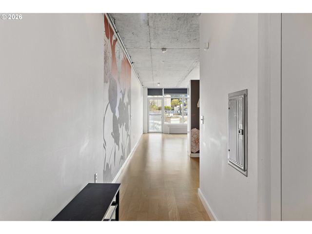 1926 W BURNSIDE St 812, Portland, OR 97209