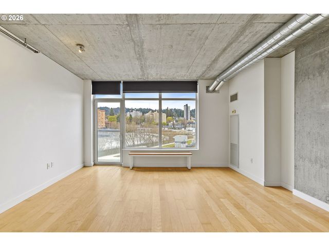 1926 W BURNSIDE St 812, Portland, OR 97209