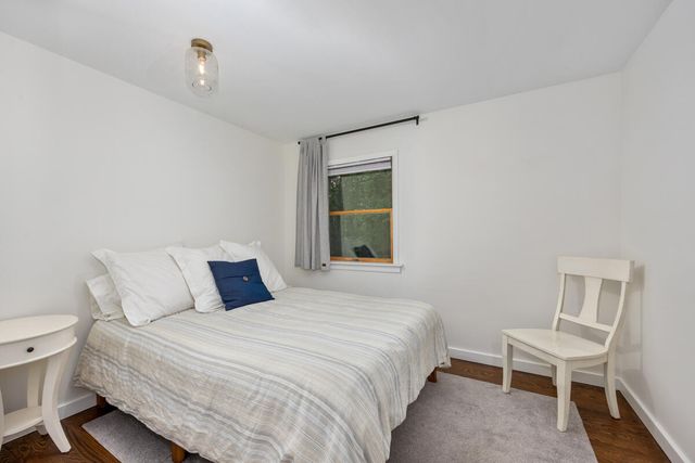 1059 Cumberland Avenue SE, Lowell, MI 49331