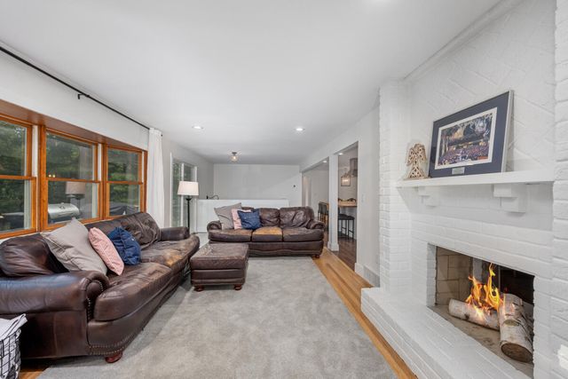 1059 Cumberland Avenue SE, Lowell, MI 49331