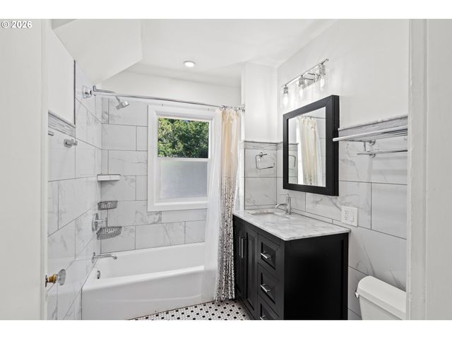 6312 N MONTANA Ave, Portland, OR 97217