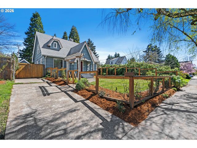 6312 N MONTANA Ave, Portland, OR 97217