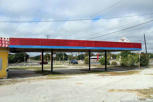 6850 Ingram Rd, San Antonio, TX 78238