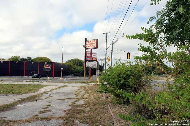 6850 Ingram Rd, San Antonio, TX 78238