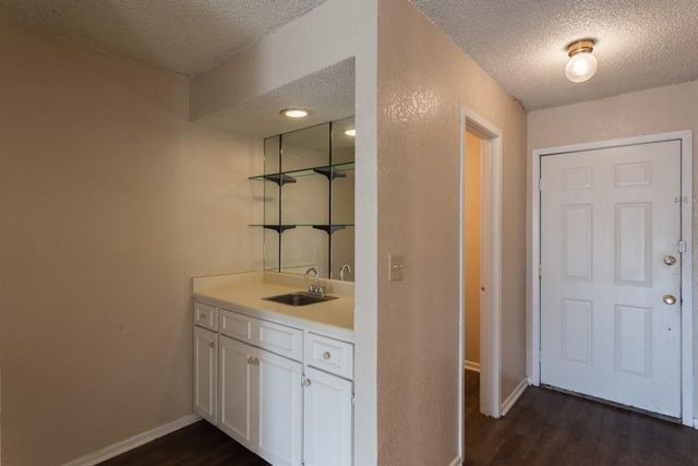 1602 Mill ST C, San Marcos, TX 78666